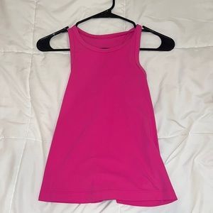 lululemon tank top!!